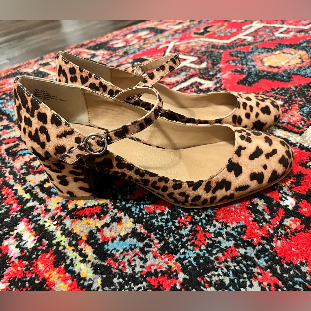 Torrid 11W Vegan Suede Leopard Print Almond Toe Mary Jane 2" Block Heel NIB